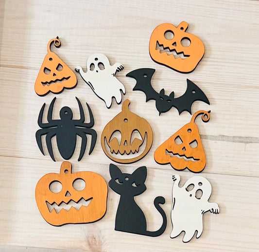 Spooky Handcrafted Hanging Decorations | Halloween Tree | Gift Tag | Home Décor | Wooden Baubles | Laser Cut | Halloween Party | Pack of 10